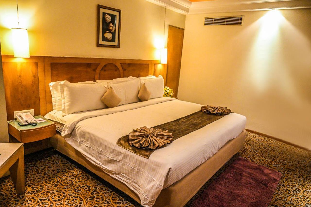 Katriya Hotel And Tower Haïdarabad Extérieur photo