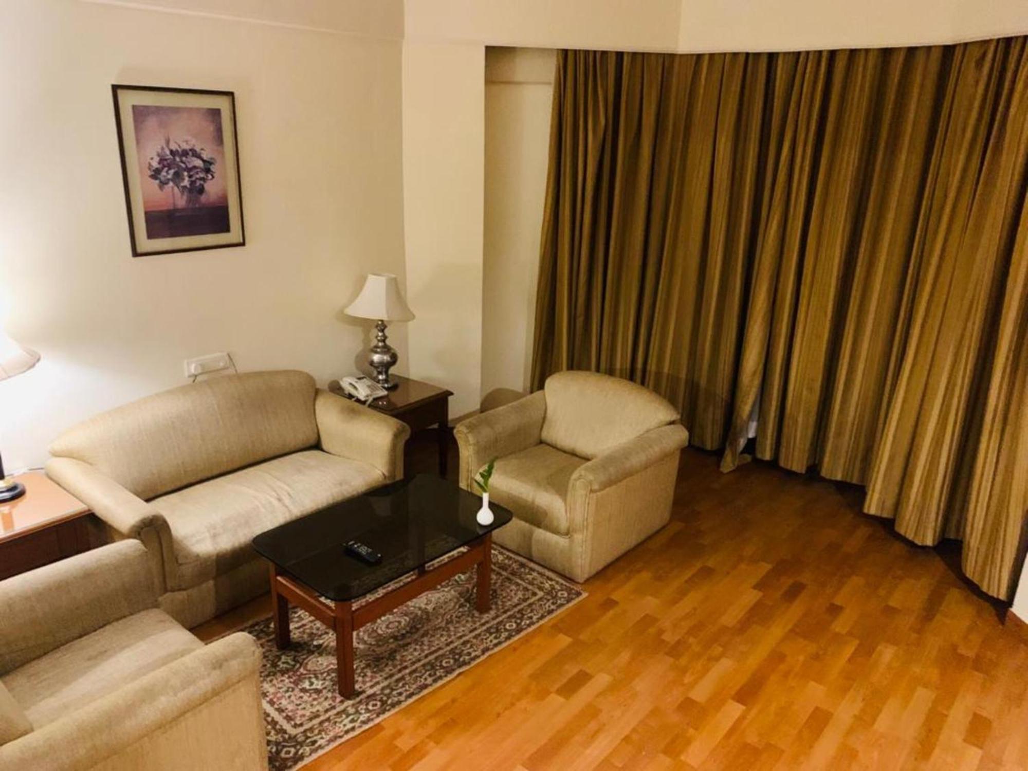 Katriya Hotel And Tower Haïdarabad Extérieur photo