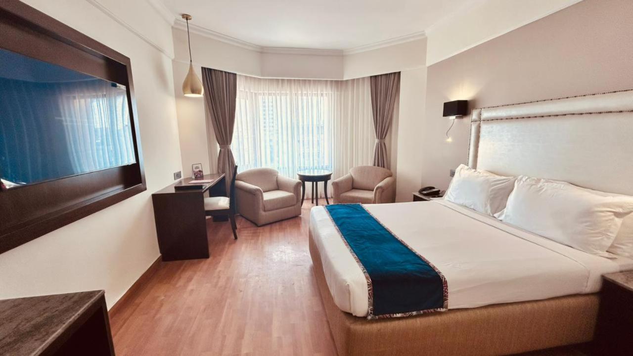 Katriya Hotel And Tower Haïdarabad Extérieur photo